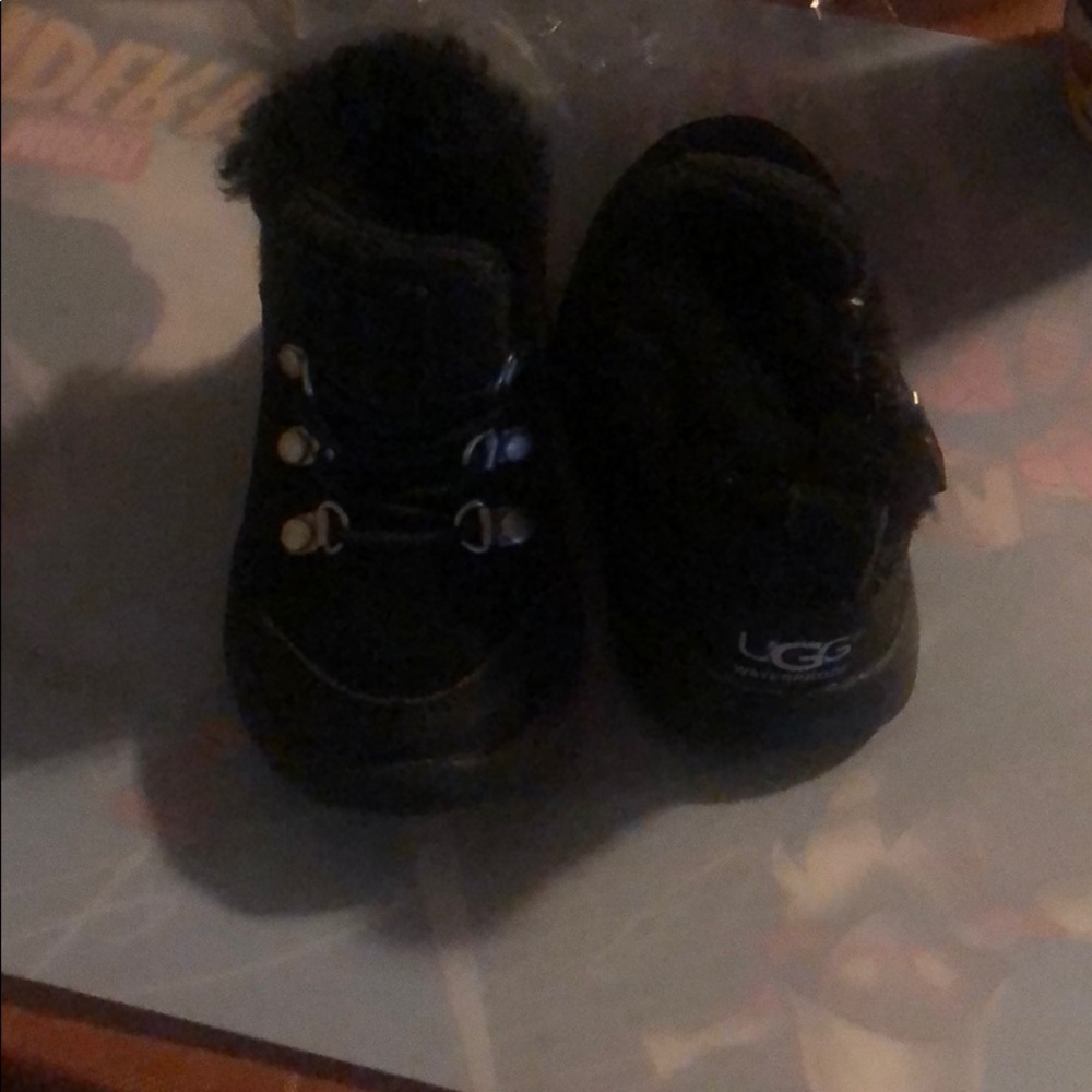Kid shoes for girls